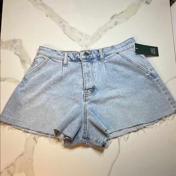 NWT Wild Fable Women's Light Blue Denim Super High Rise Shorts Sz 8 - Picture 2 of 10